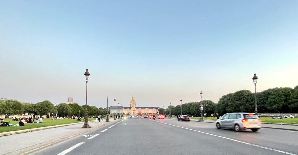 Paris Weather for May Overview